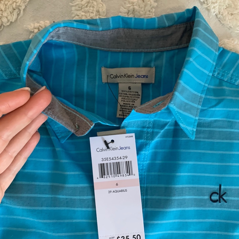 Shirt. Calvin Klein Jeans.
